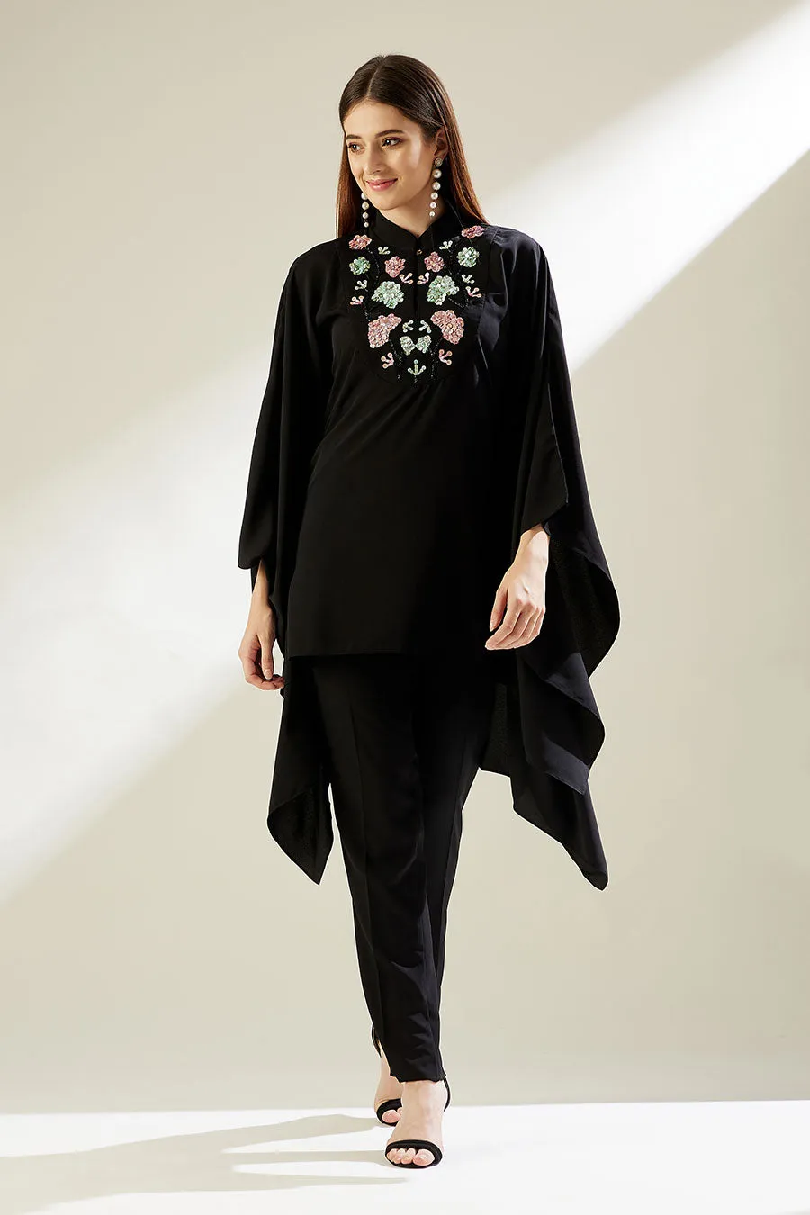 Ensemble Coordonné Kaftan Brodé Noir Bloom