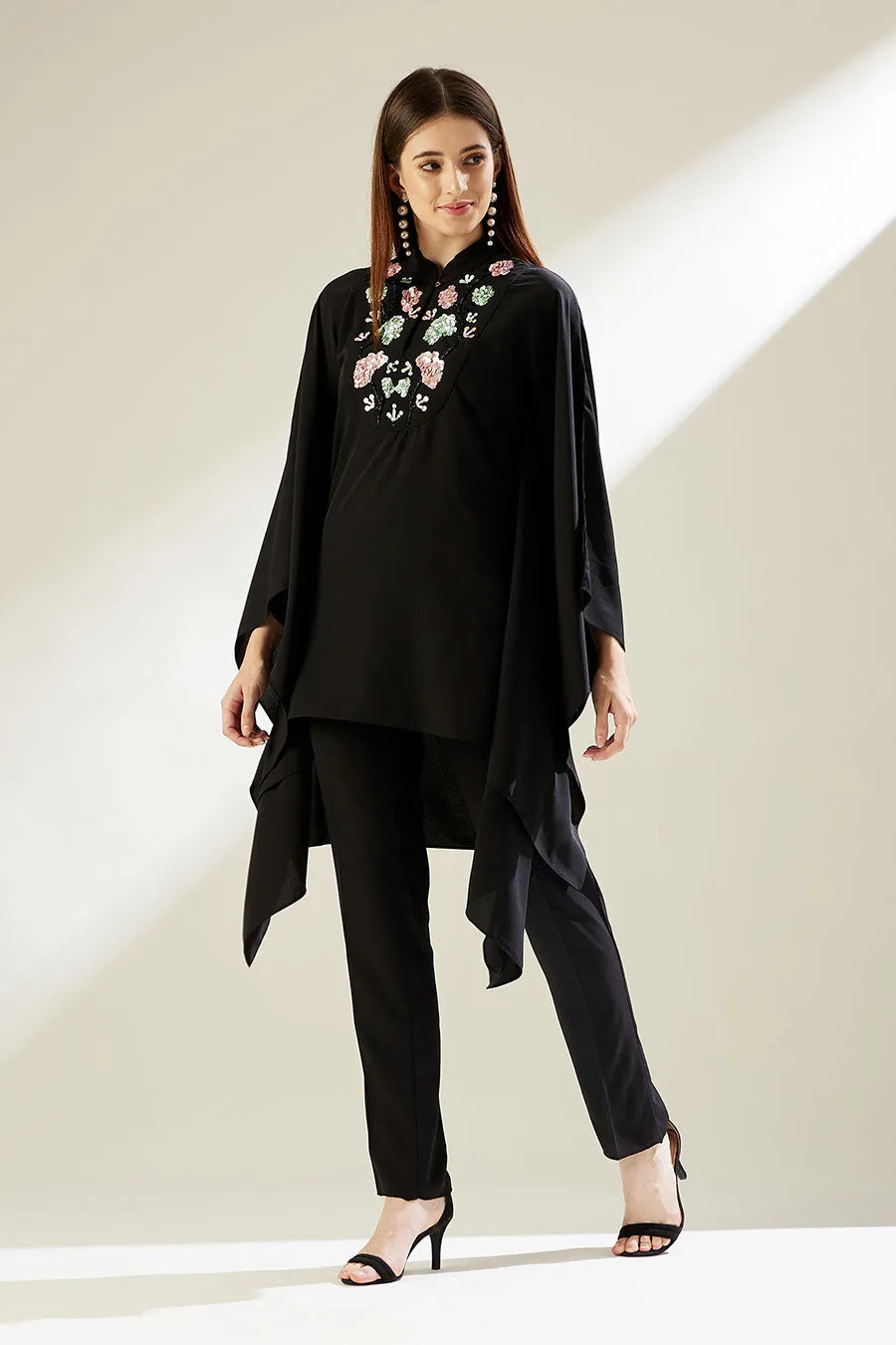 Ensemble Coordonné Kaftan Brodé Noir Bloom