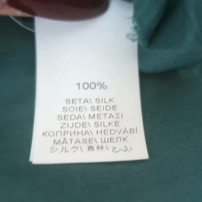 Brunello Cucinelli Chemise occidentale en soie verte Taille moyenne Blouse à manches retroussées