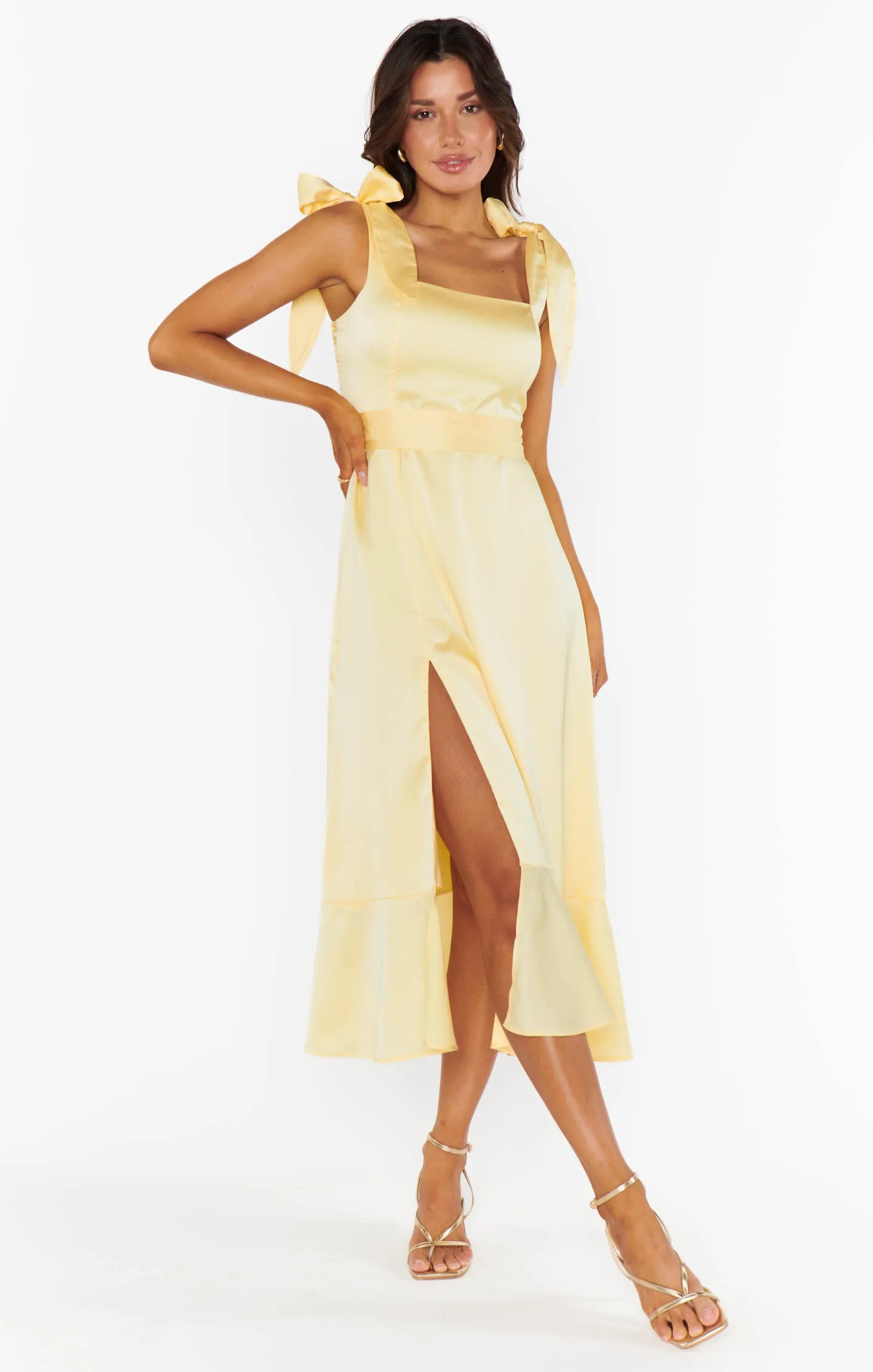 Robe midi jardin ~ Satin luxe jaune pâle