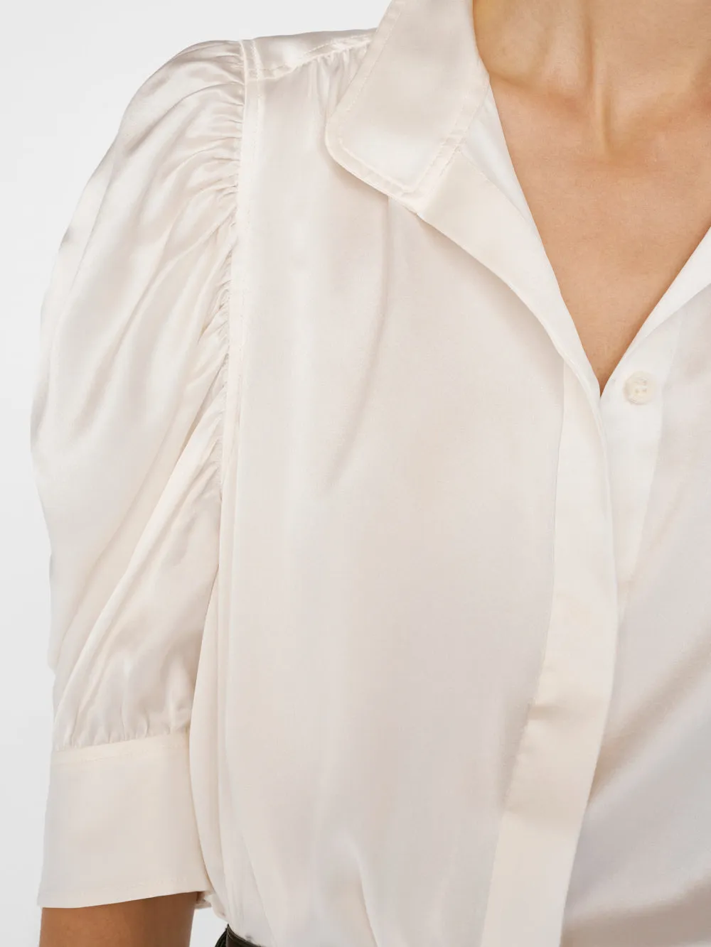 Gillian Top -- Blanc cassé brillant