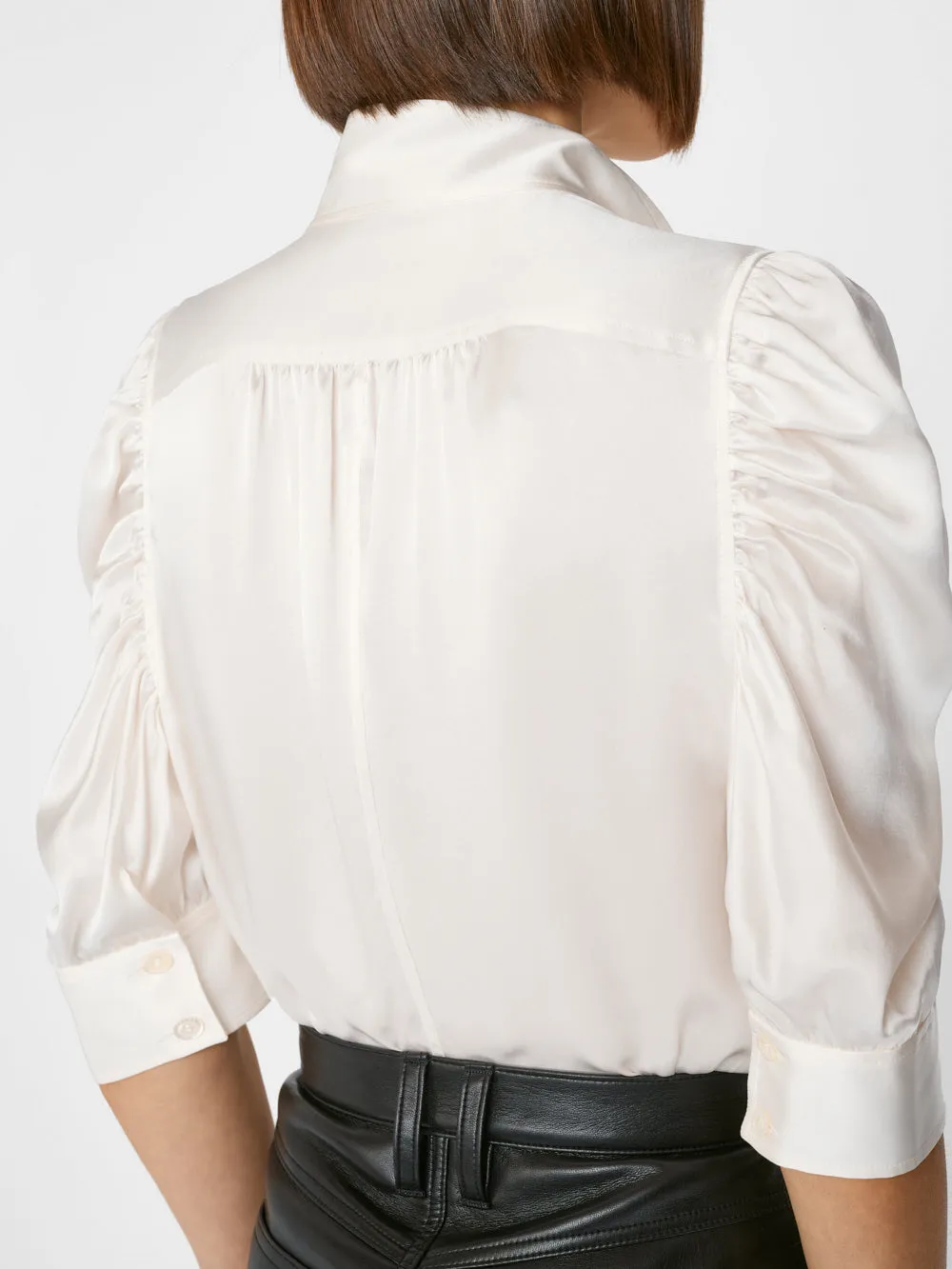 Gillian Top -- Blanc cassé brillant