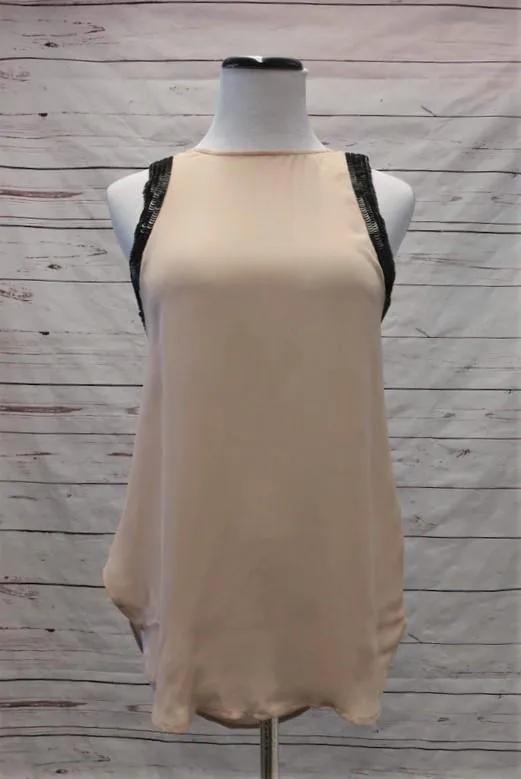 Haute Hippie Blouse Beige en Soie avec Garniture à Paillettes Taille Très Petit Dos en Col Claudine