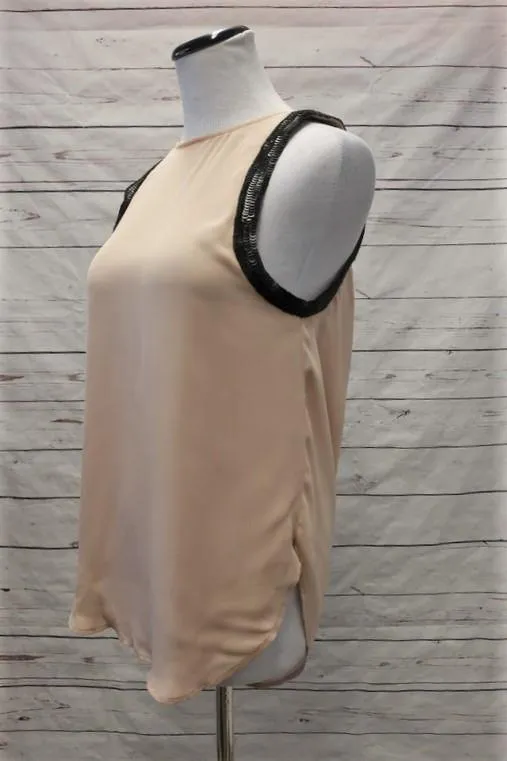 Haute Hippie Blouse Beige en Soie avec Garniture à Paillettes Taille Très Petit Dos en Col Claudine