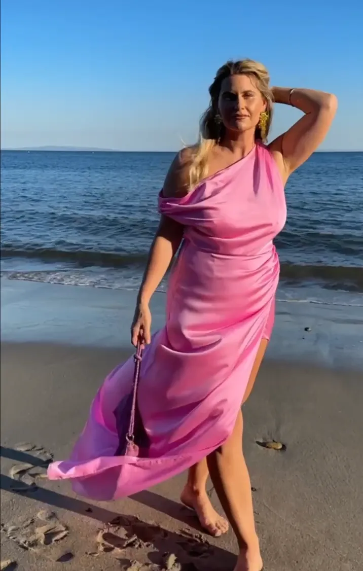 Robe Jodie ~ Satin Luxe Rose
