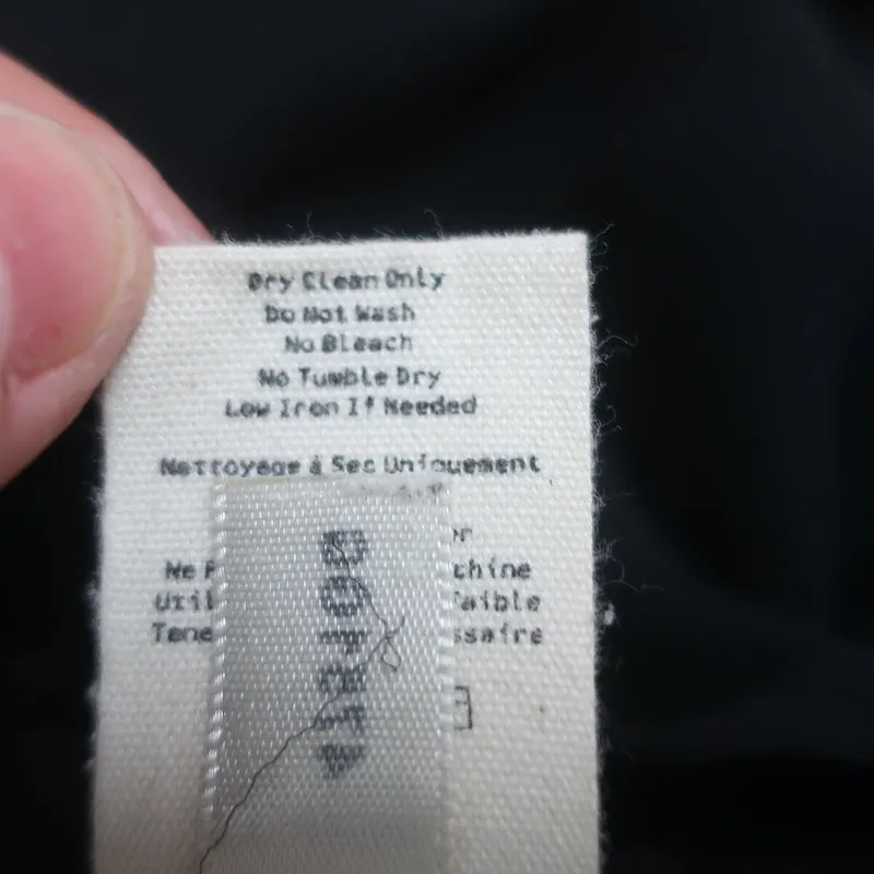 Blouse Lacet Ynez en Soie Noire Taille Moyenne Haut à Manches Longues