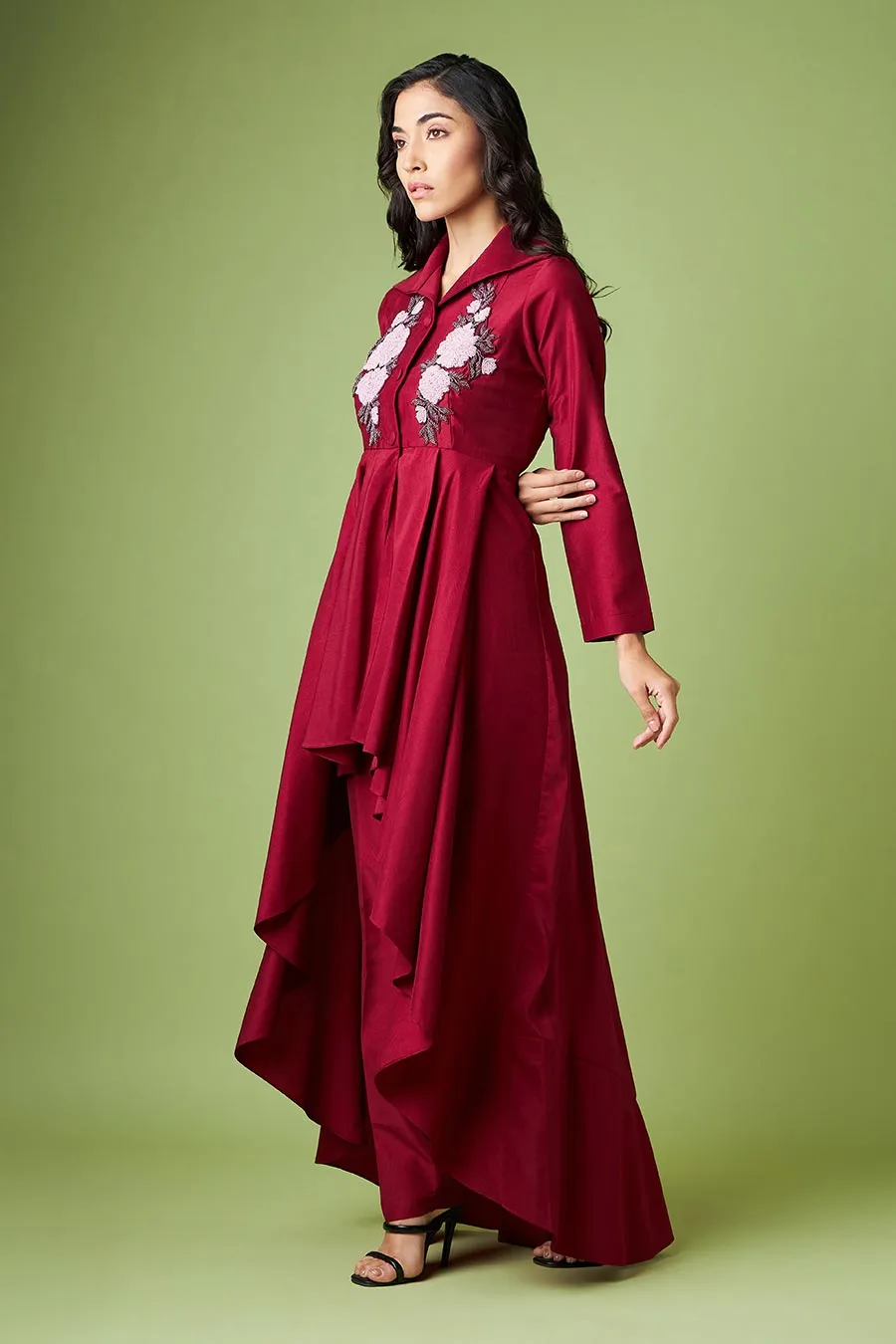 Ensemble coordonné de tunique brodée et pantalon bordeaux