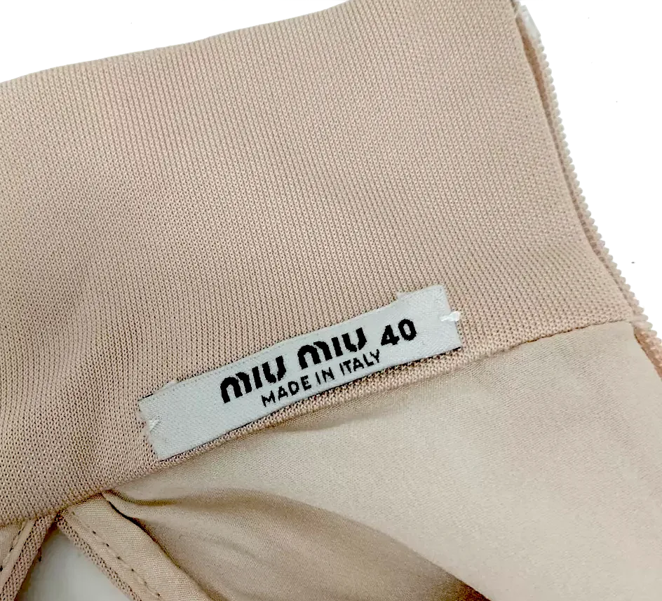 Miu Miu Italie. Robe en élasthanne rose, viscose et soie