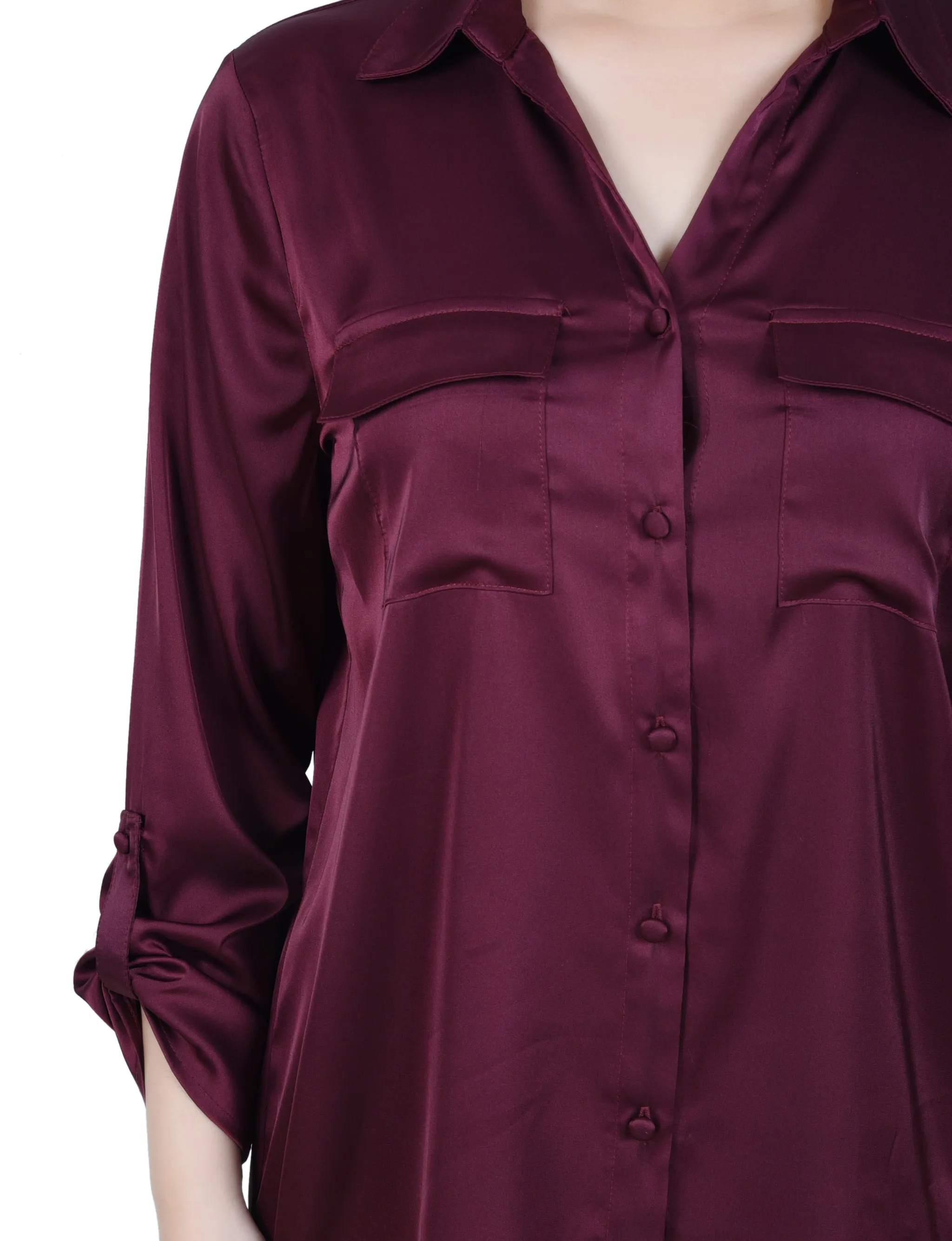Blouse en satin à manches 3/4 avec boutons pression