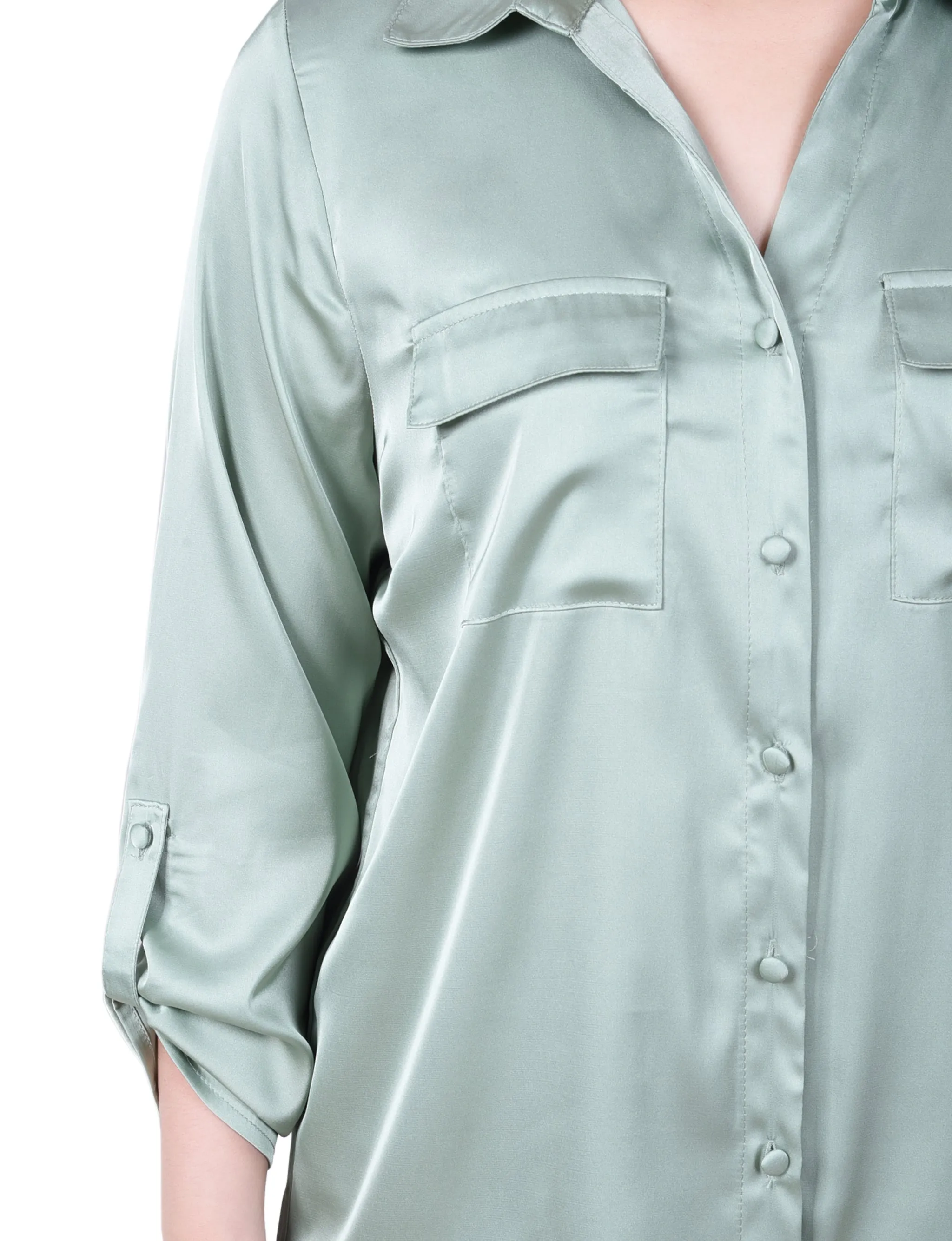 Blouse en satin à manches 3/4 avec boutons pression