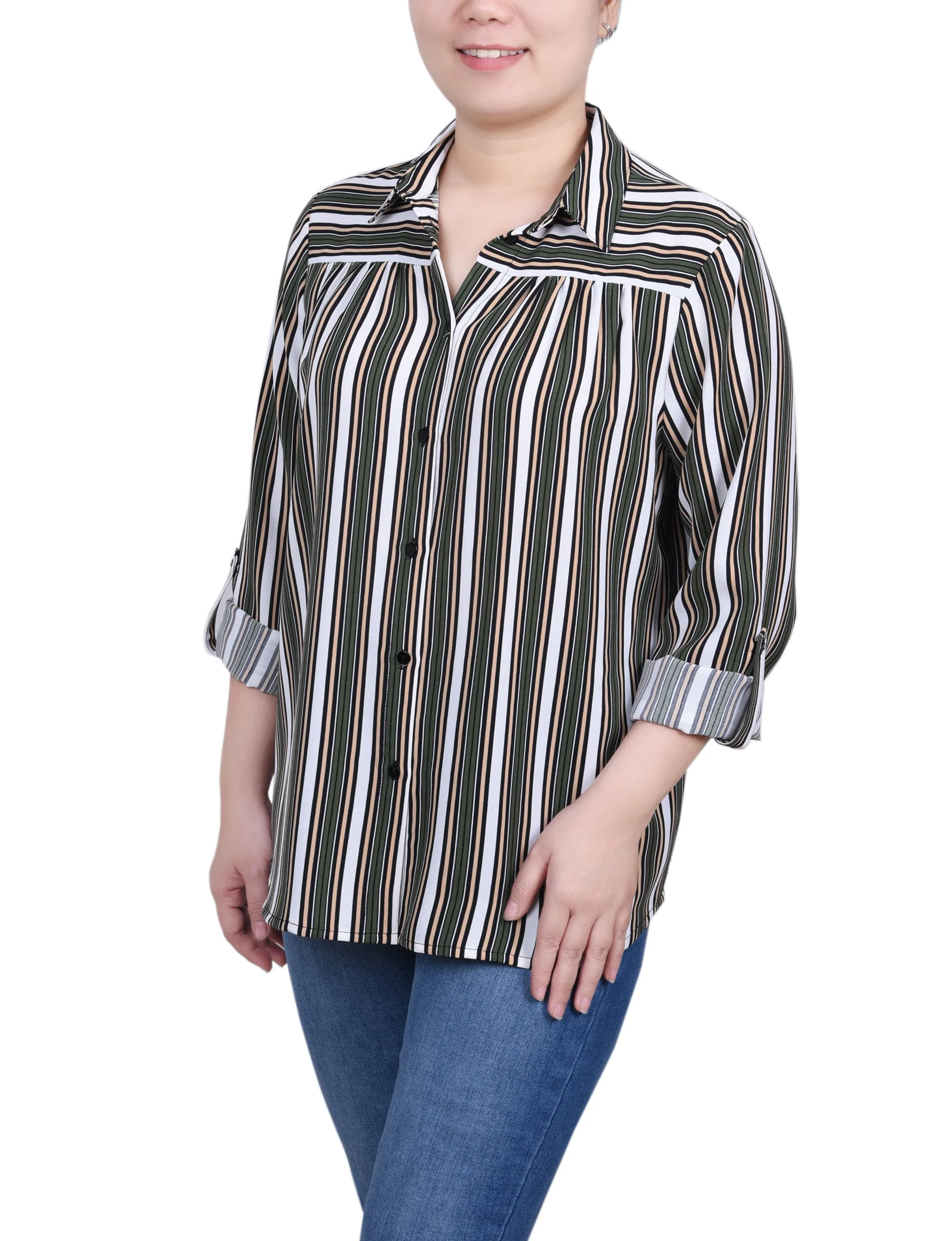 Blouse à manches courtes avec boutons roulés longs