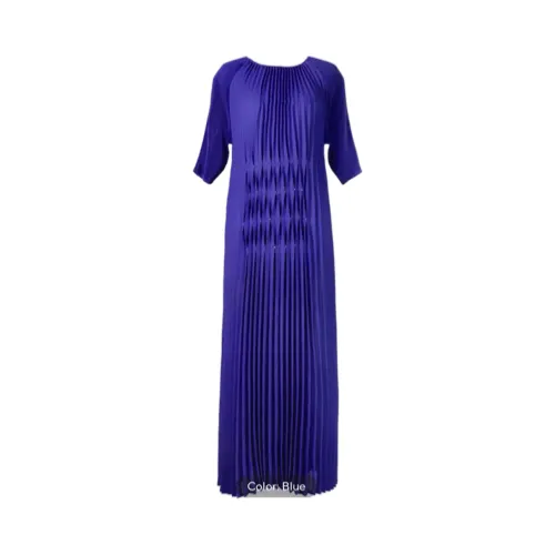 Robe élégante plissée