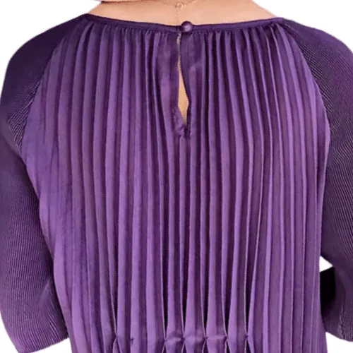 Robe élégante plissée