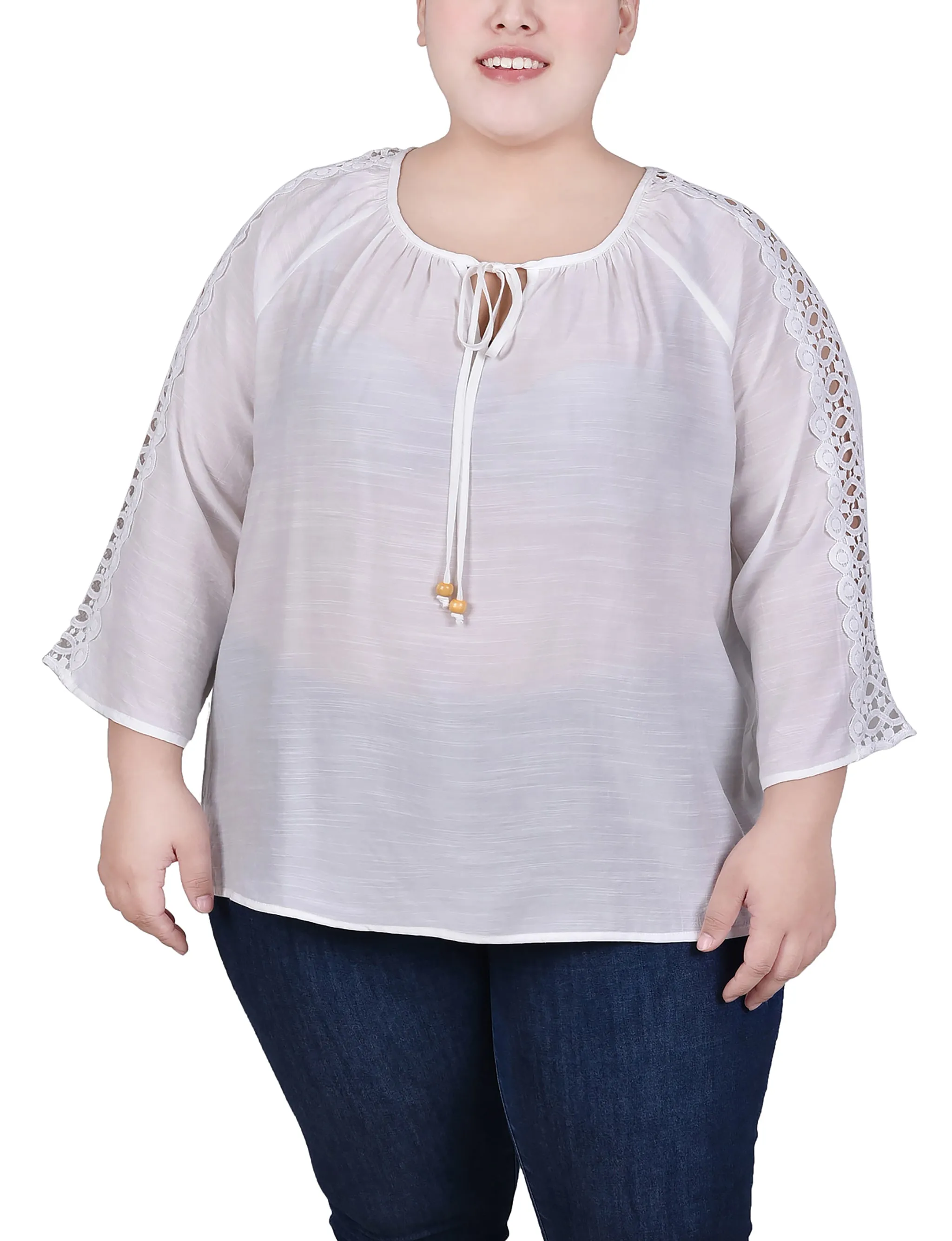Blouse taille plus avec détails en crochet et manches 3/4