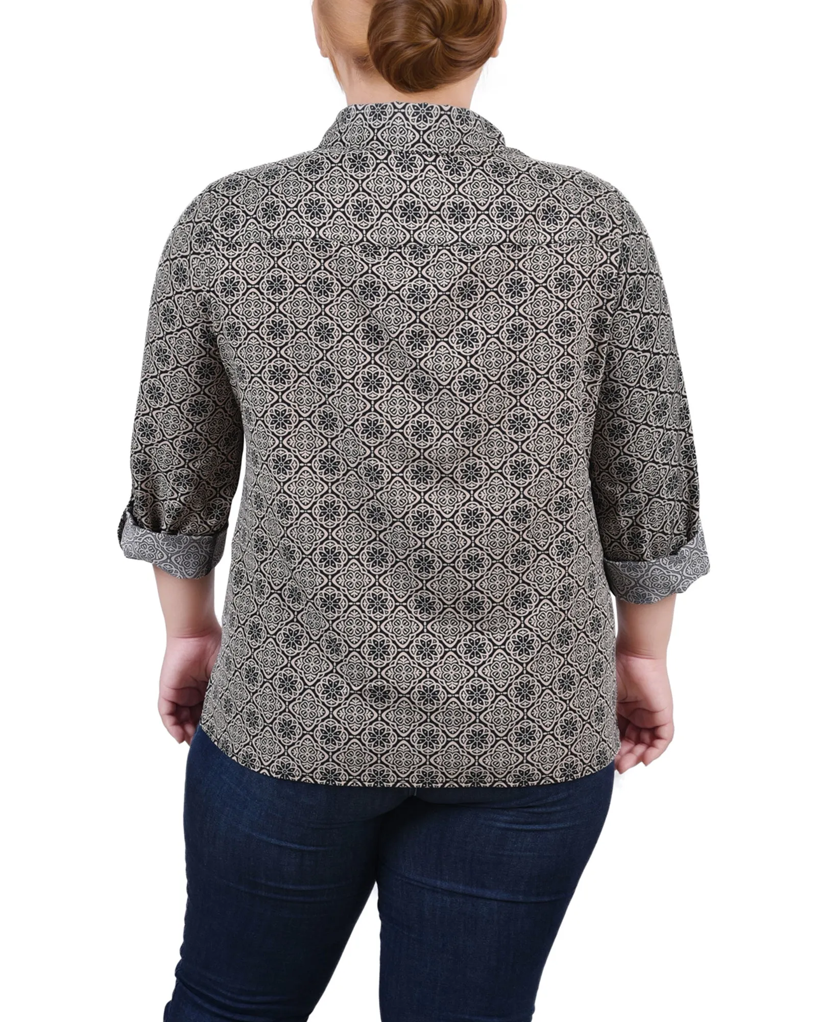 Blouse grande taille à col cassé avec manches 3/4 et ourlet roulé