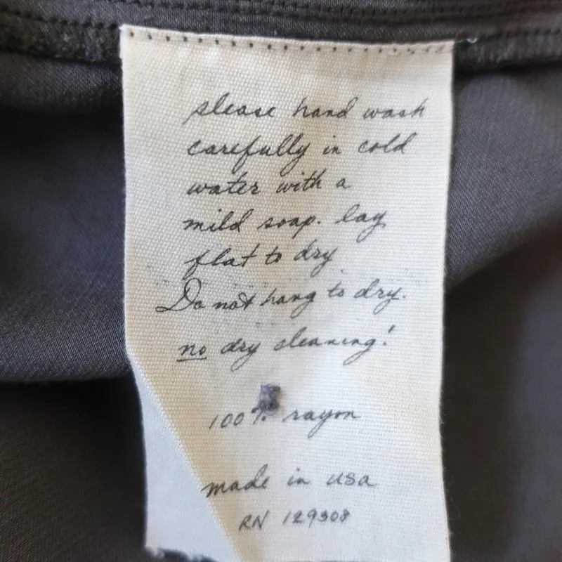 Raquel Allegra Blouse à Col Popover Satin Gris Taille 3 Haut à Manches Longues