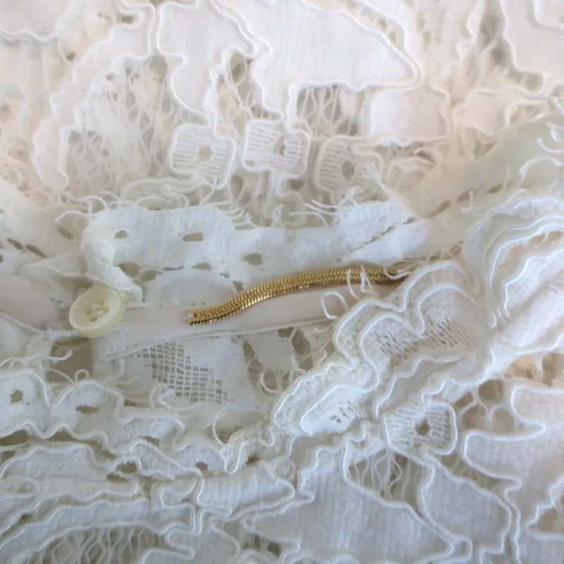 Blouse en dentelle Guipure Saint Laurent Crème Taille 34 Haut à manches longues
