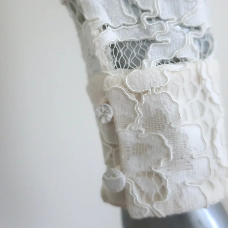 Blouse en dentelle Guipure Saint Laurent Crème Taille 34 Haut à manches longues