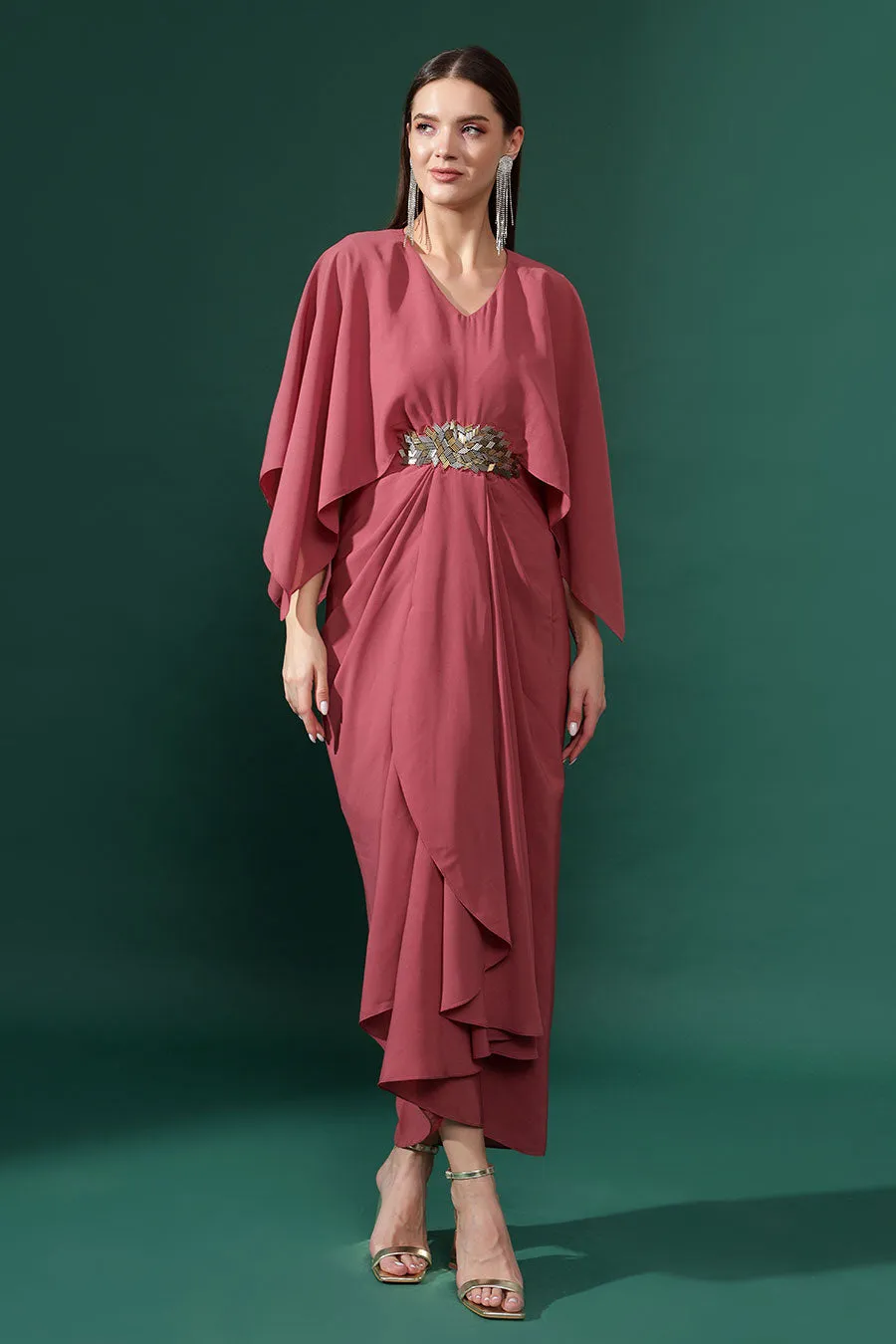 Robe drapée brodée rose Sara