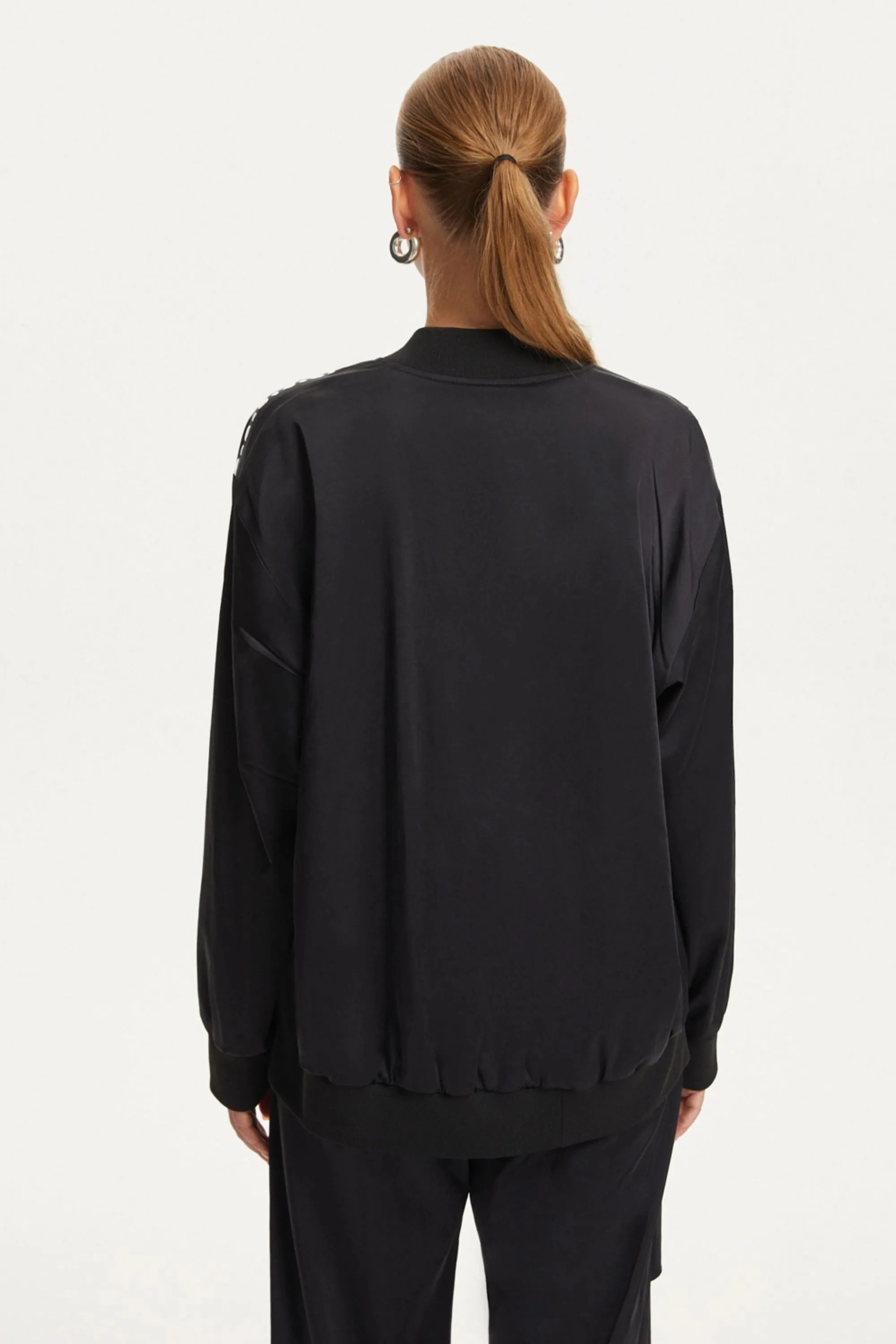 Veste satinée à fermeture éclair complète