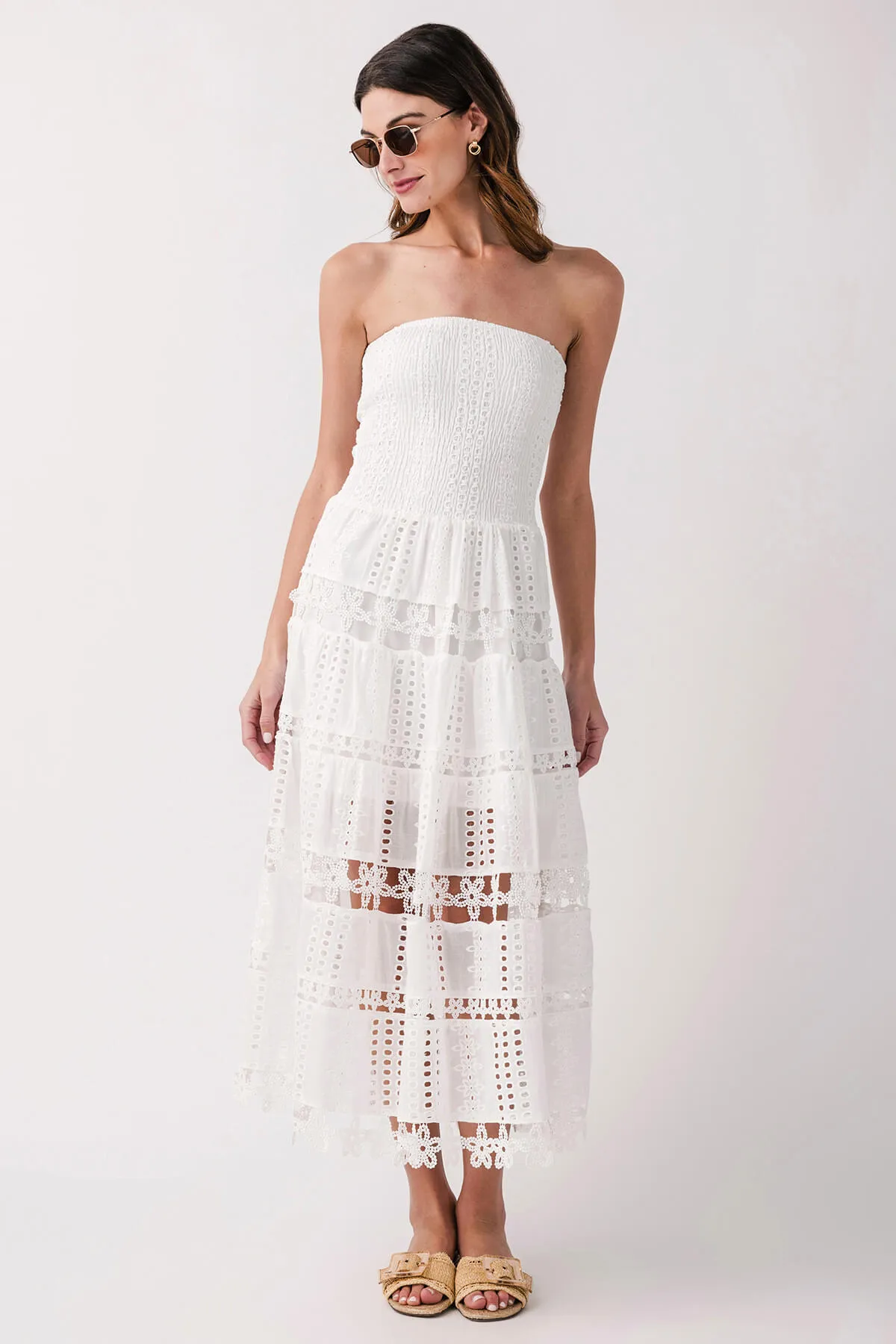 Robe tubulaire à œillets avec bretelles et œillets