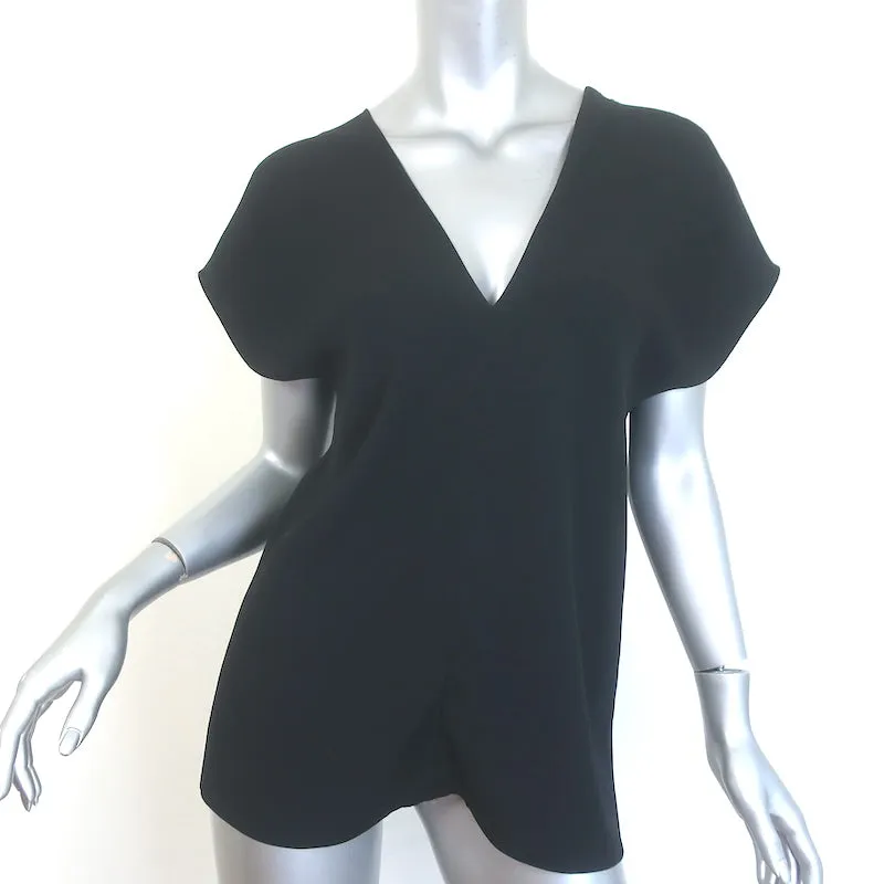 Le chemisier à col en V Row Labo Noir en crêpe extensible Taille Moyenne Manches courtes