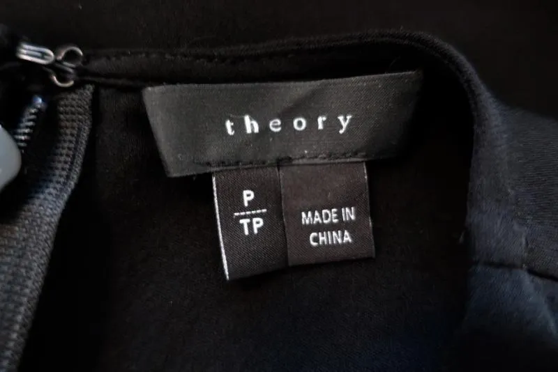 Blouse Theory Charelle Noir Soie Taille Petite Sans Manches Top Cascade