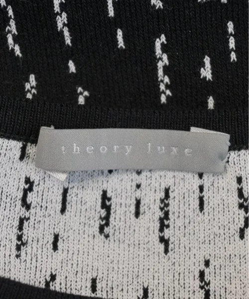 Robes de Luxe Theory