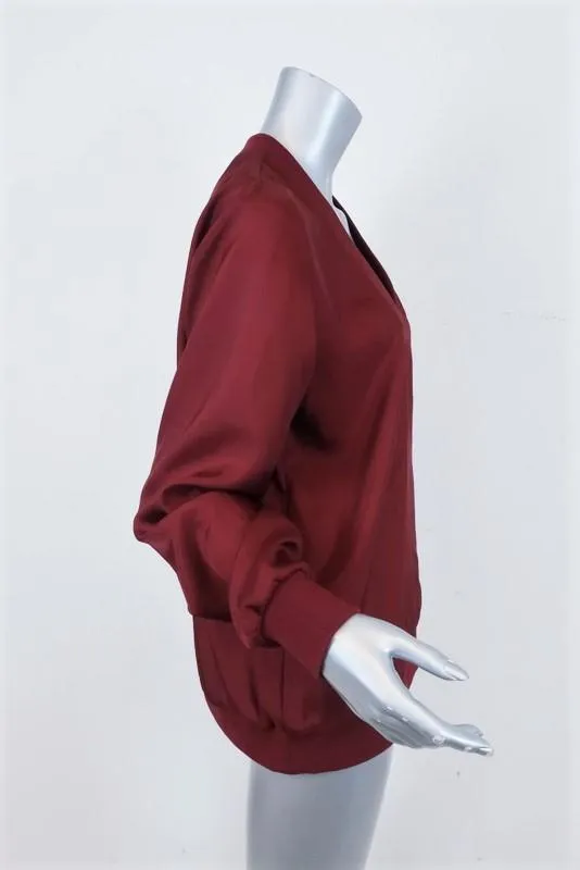 Tibi Mendini Blouse en Sergé Rouge Taille Moyenne Manches Longues Col en V