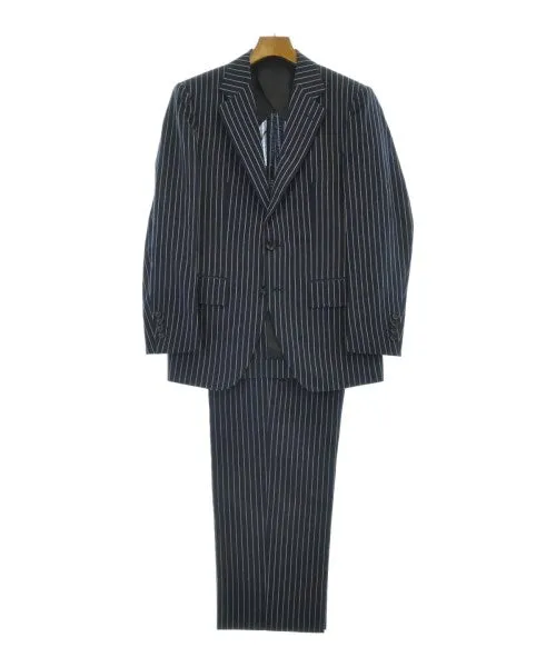 TOMORROWLAND Costumes d'affaires