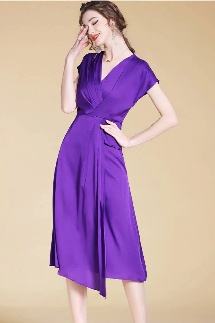 Robe midi élégante à encolure en V