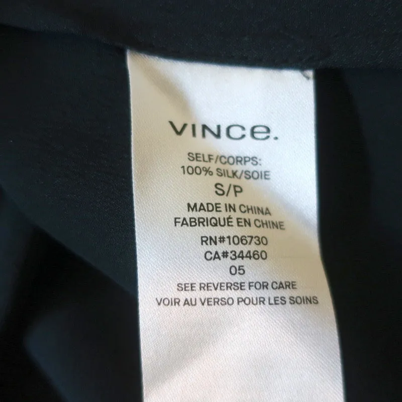 Vince Blouse Satin Popover en Soie Marine Taille Petite Manches Courtes Tunique Top NEUF